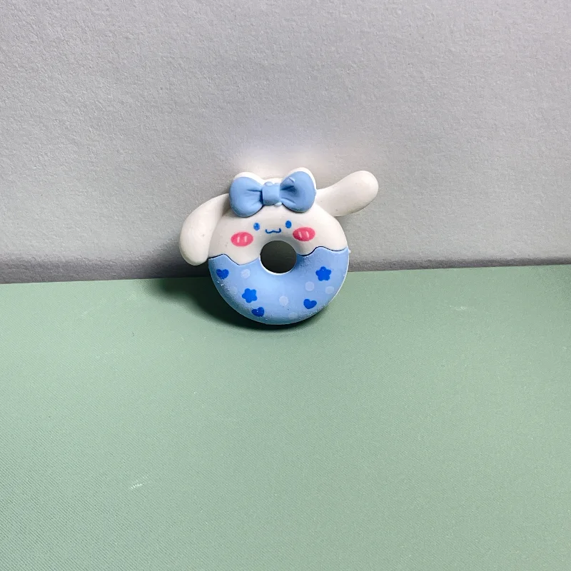 Sanrio Hello Kitty Penghapus Dapat Dirakit Tokoh Anime Kuromi Cinnamoroll My Melody Donat Karet Kawaii Hadiah Alat Tulis Anak-anak