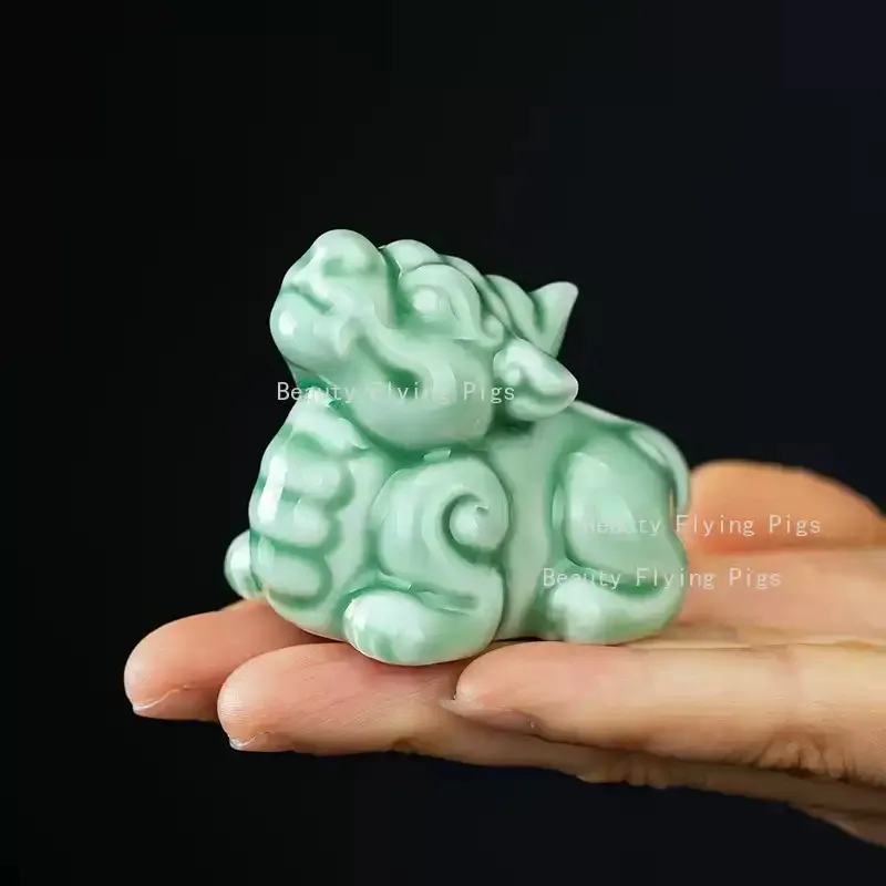 1 Set of Ceramic Pixiu Ornament Zhaocai Ceramic Little Pixiu Office Feng Shui Ornament Home Decoration Chinese Pixiu Statue