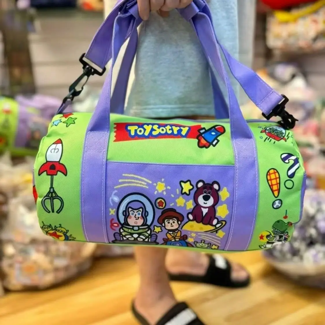 Crayon Shin Chan Fitness Bag Handbag Sturdy Lightweight Large Capacity Multifunctional Cartoon Outdoor Travel Cute Cartoon Bag