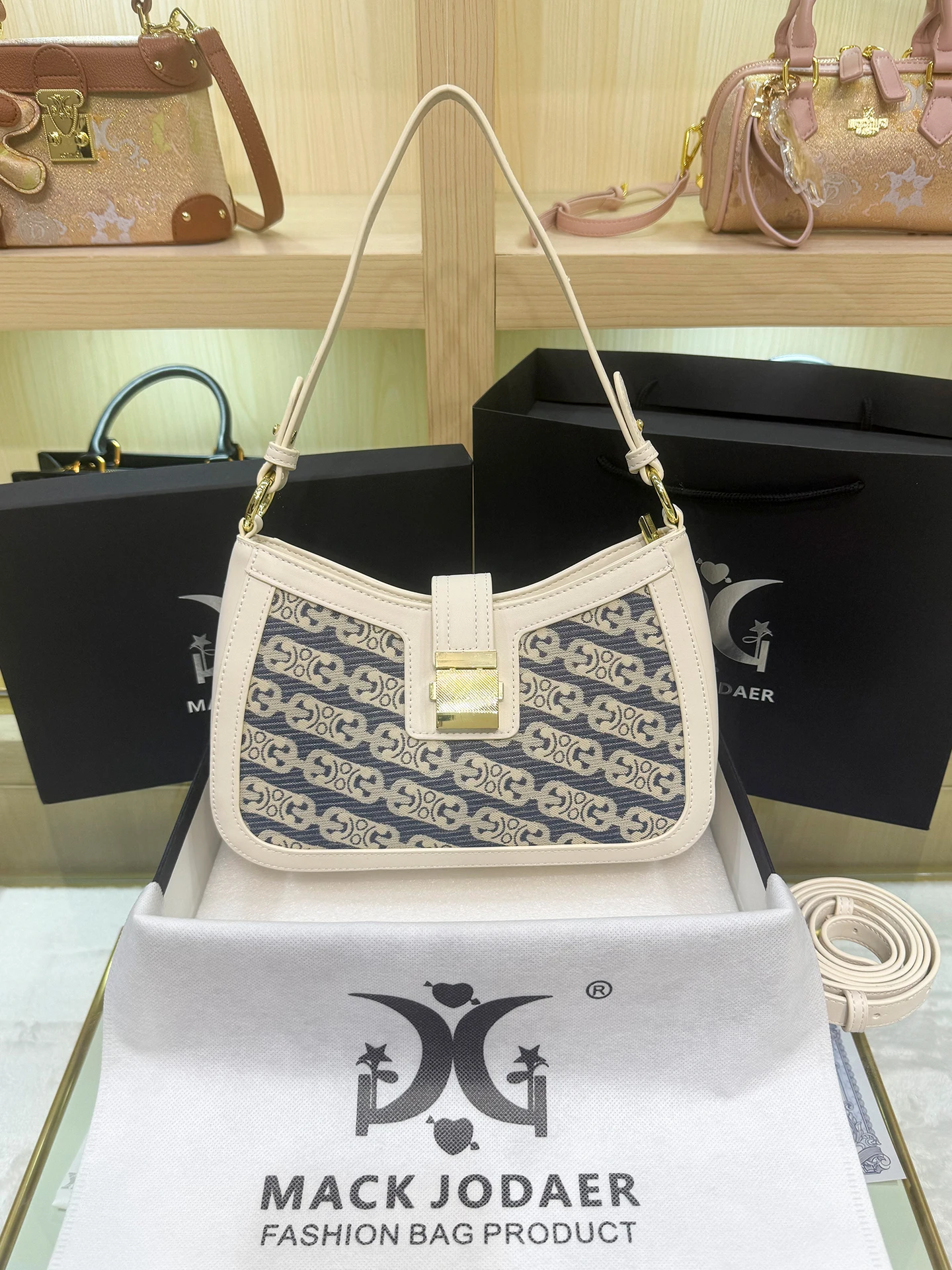 mack-jodaer-denim-underarm-bag-women's-summer-2026-commuter-contrast-breadstick-bag-fashionable-polyester-zipper-closure