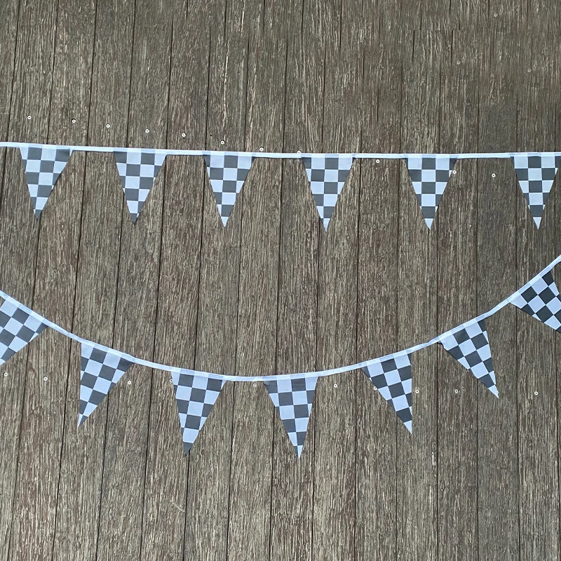 Xvggdg 10M 38pieces/set14cmx21cm Checkered Racing Flag Checkered Race Car Pennant Flags Banners for Racing