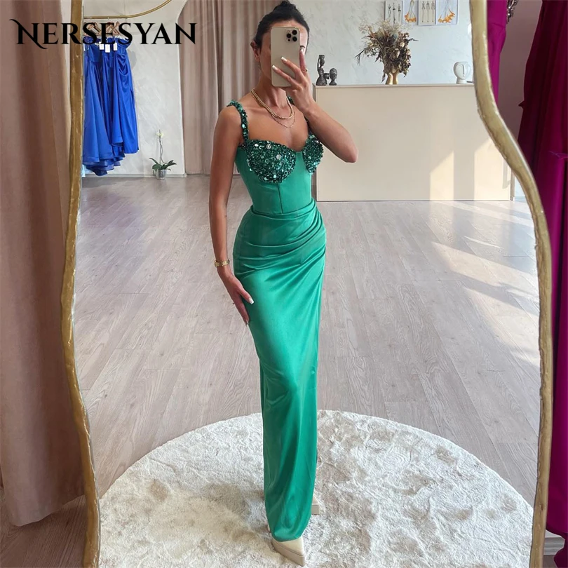 

Nersesyan Fashion Green Satin Formal Evening Gowns Glitter Sleeveless Sweetheart Party Dresses Pleats Mermaid Special Gown 2023