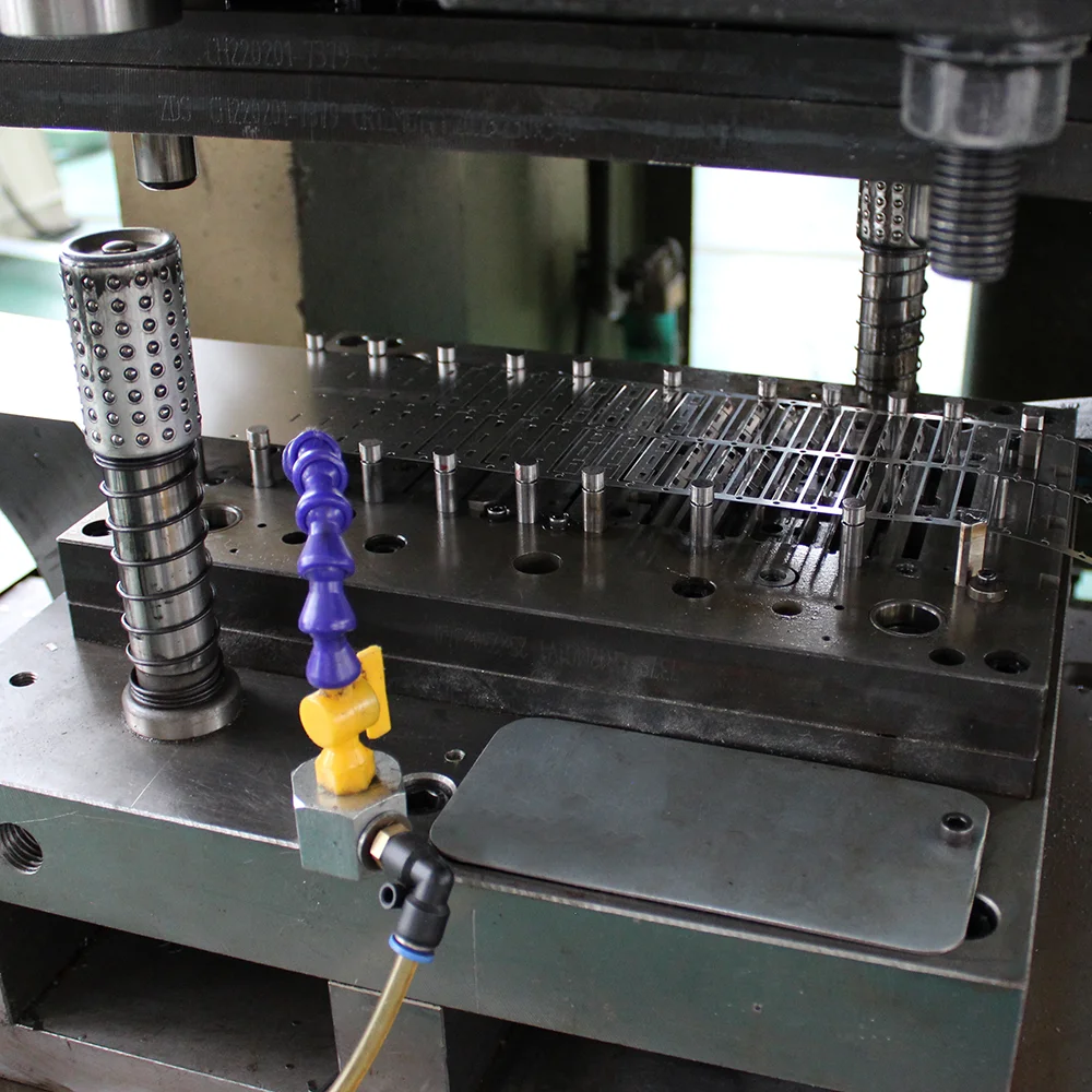OEM Service Custom Precision Sheet Metal Stamping Parts Fabrication Progressive Die Metal Stamping Mould Design CNC Machining