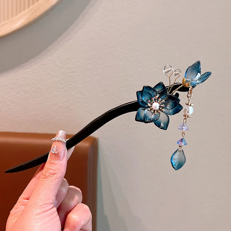 Exquisite Flower Tassel Wooden Hairpin Retro Chinese Style Handmade Floral Hair Stick Vintage Girls Women Hanfu Hair Accessories image 5
