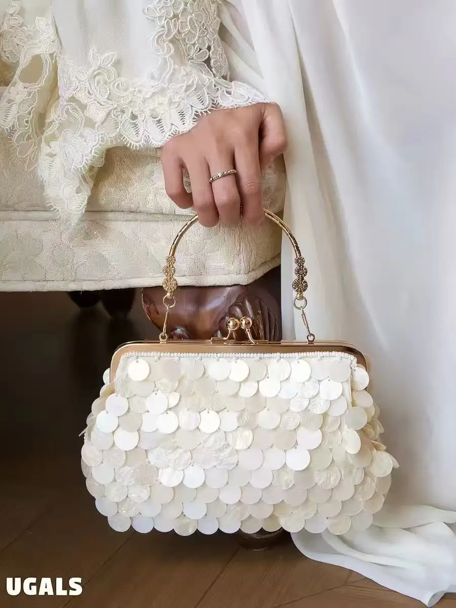 

Beads Beaded Handmade Clutch Purse Luxury Fashion Shell Beaded Women Handbag Wedding Party Banquet Bag Shoulder Crossbody Bag