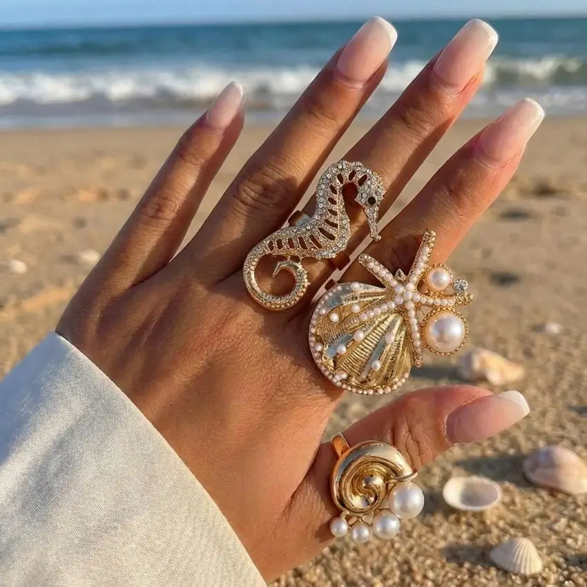 Exaggerated Chunky Shell Starfish Ring Set for Women Oversized Pearl Rhinestone Finger Ring Ocean Summer Beach Vacation Jewelry