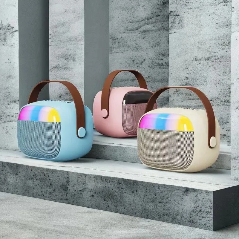 مكبر صوت بلوتوث محمول منزلي لطيف كاريوكي صوت لاسلكي صغير مع ميكروفون K آلة الغناء العائلي