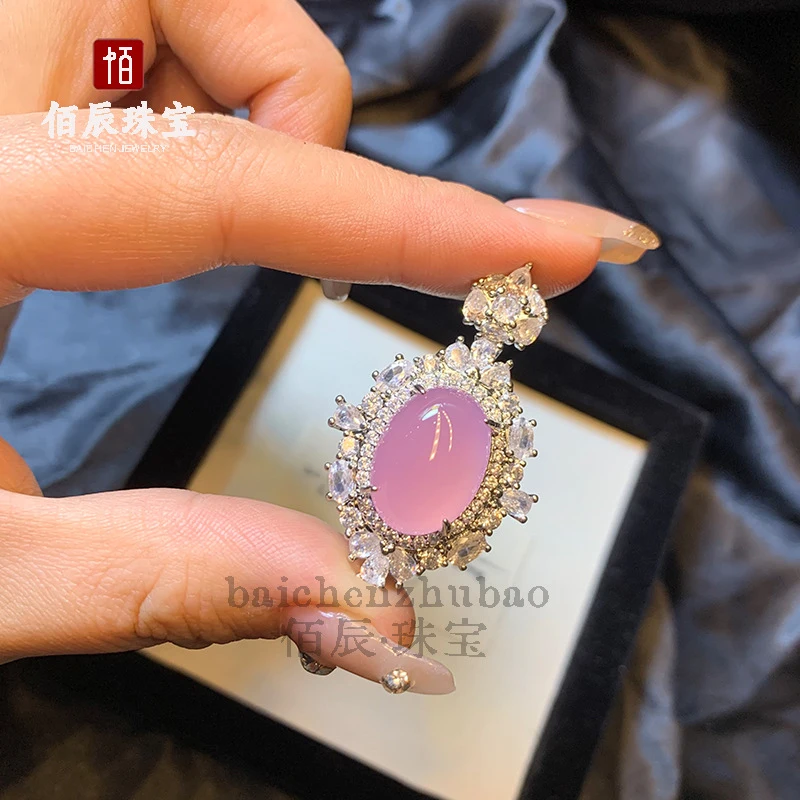 High-quality white chalcedony pendant with snowflake-shaped diamonds, egg-shaped pendant in jadeite color agate, new Chinese-sty