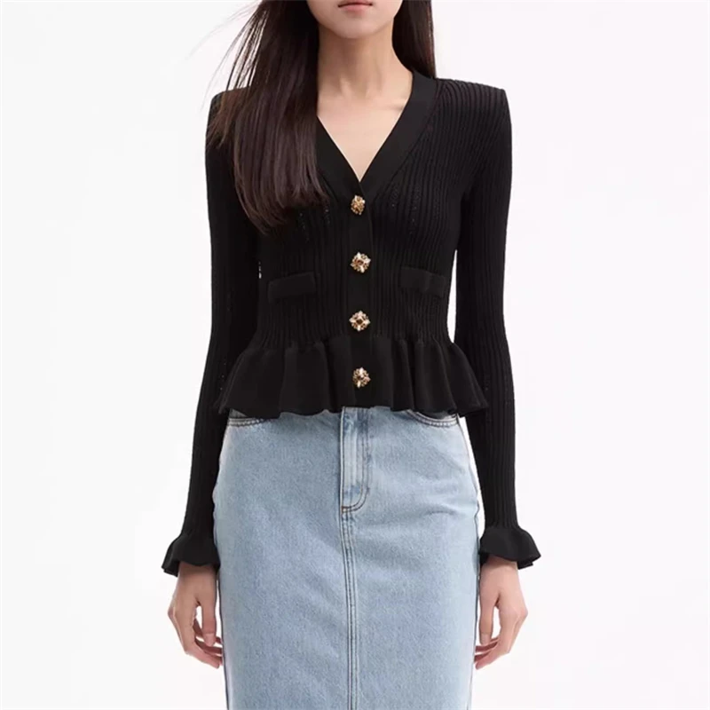 2024 autumnNew v-neck gold button elastic slimShoulder pad knitted cardigan women\'s y2k high quality world bankCasual short tops