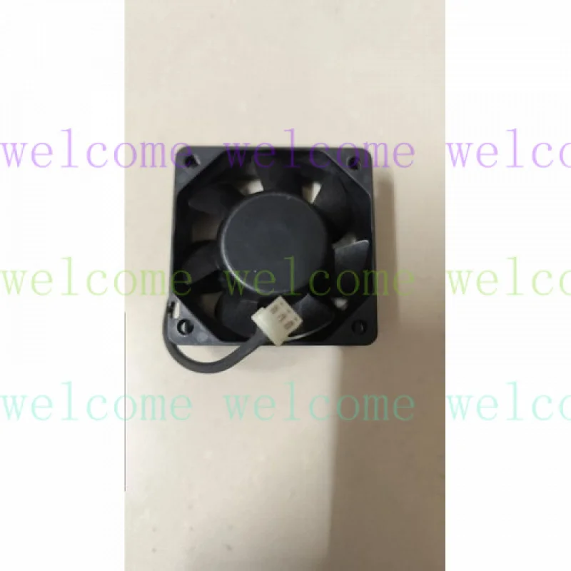 

1 PCS SANYO Fan 9A0612S4D041 DC12V 0.17A 6025 6cm 3-wire cooling fan