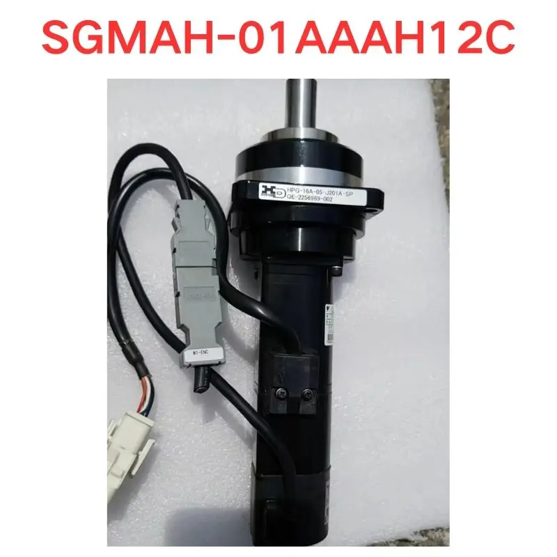 Used OEM disassembled parts SGMAH-01AAAH12C Servo brake motor with HD reducer Functional test OK