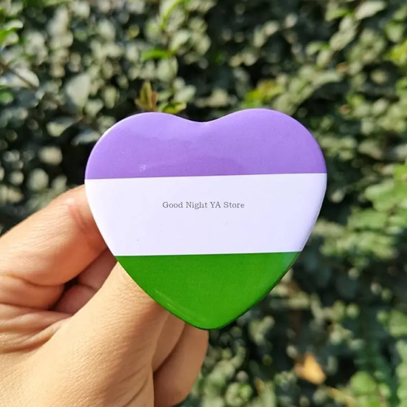 Pin solapa del corazón colorido