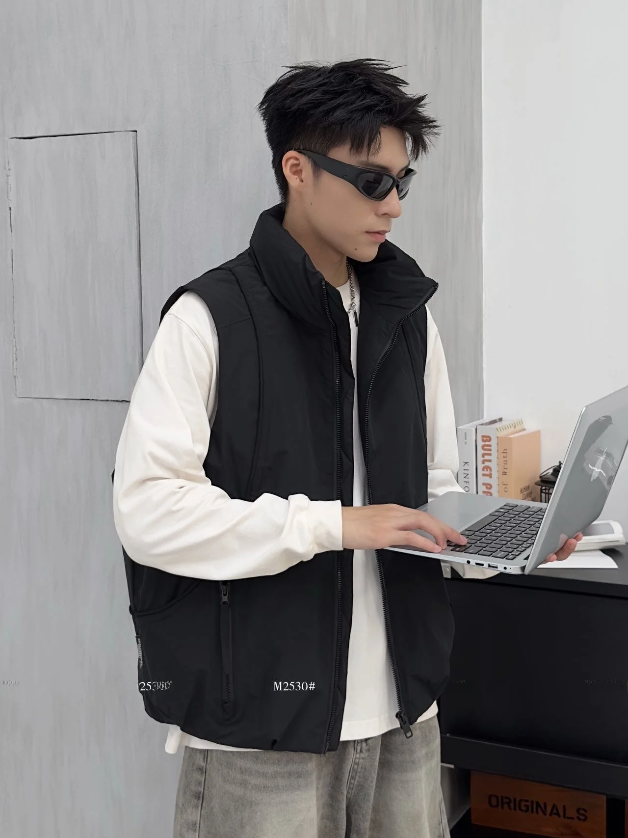 

Теплый повседневный мужской жилет с воротником-стойкой, однотонный, модный, молодежный, в американском стиле, для отдыха, осень-зима, новинка