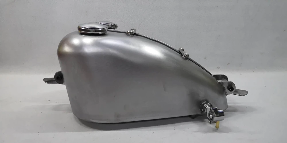 7 L Motorcycle Petrol Gas Tank Universal Vintage Tensile Steel Modified Can With Cap Switch For All Model Motorbike