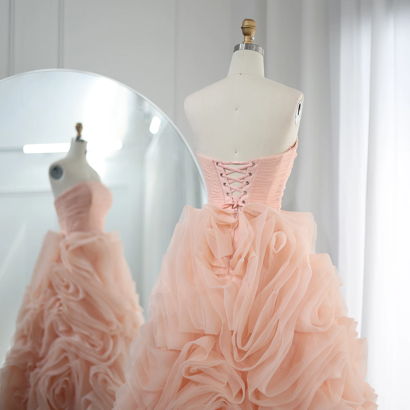 Sharon Said Luxuriöses 3D-Rosenblumen-Abendkleid in Lila für Hochzeitsfeier, Trägerloses Midi-Gala-Kleid in Rosa, Formelles Kleid SF451, Maßanfertigung – Detail 22
