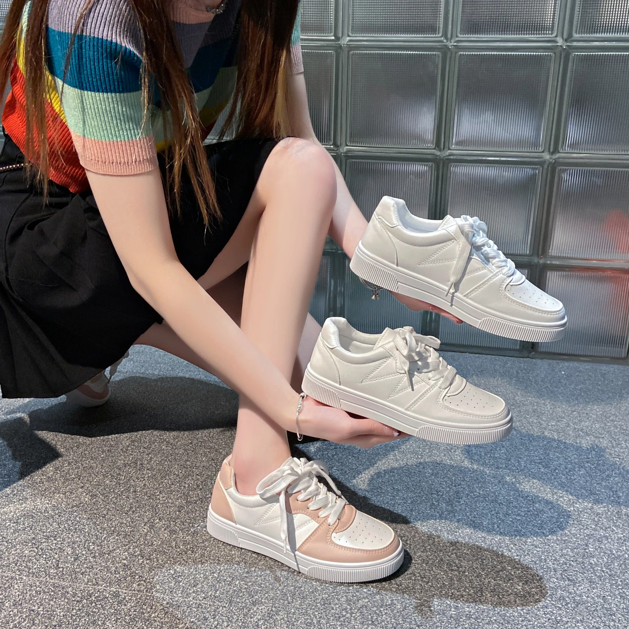 

Spring and Autumn Hot Selling Round Head Comfortable Breathable Flat Casual Shoes for Women's Fashion New Lace Up Sports Shoes