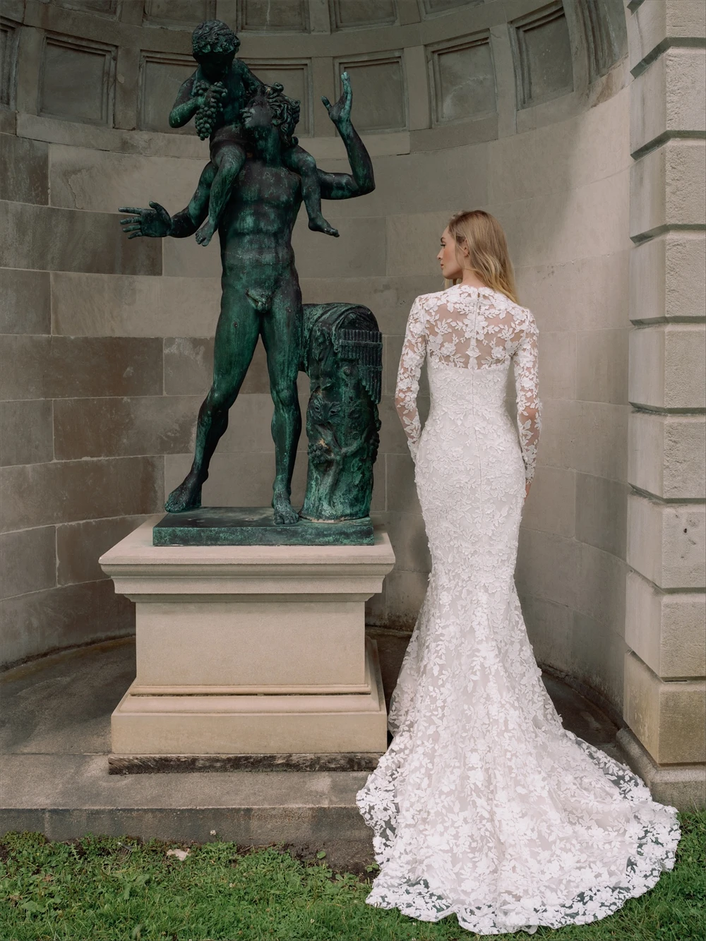 فستان زفاف دانتيل أبيض ناعم مخصص بياقة مربعة وأكمام طويلة زي العرائس ناعم حورية البحر ذيل محكمة رداء de mariée #2