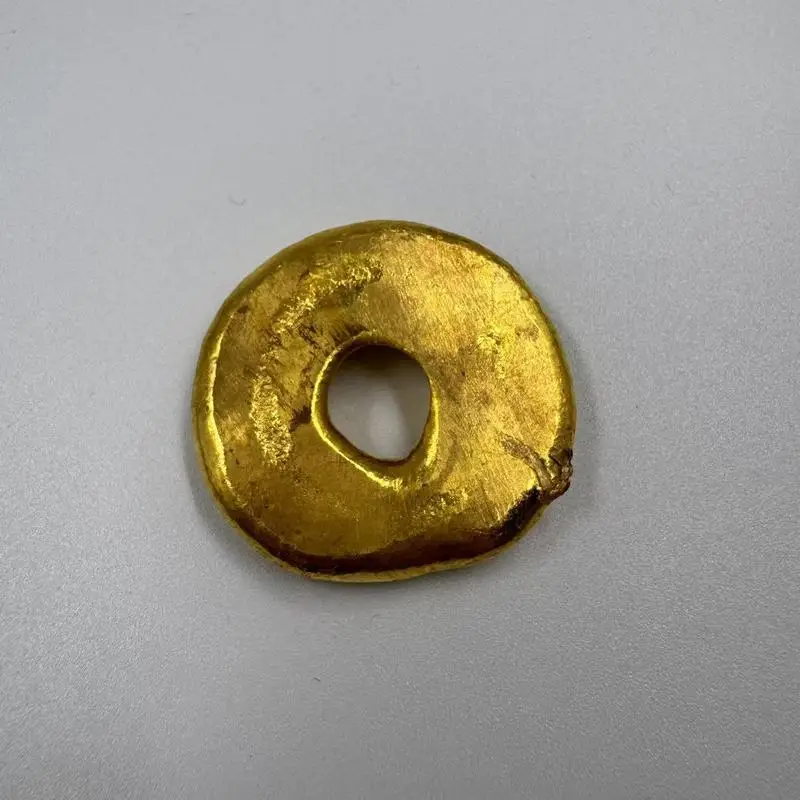 ingots, -plated, symbolizing wealth, longevity, happiness, and good fortune; pure ; vault; gold refining; Xian