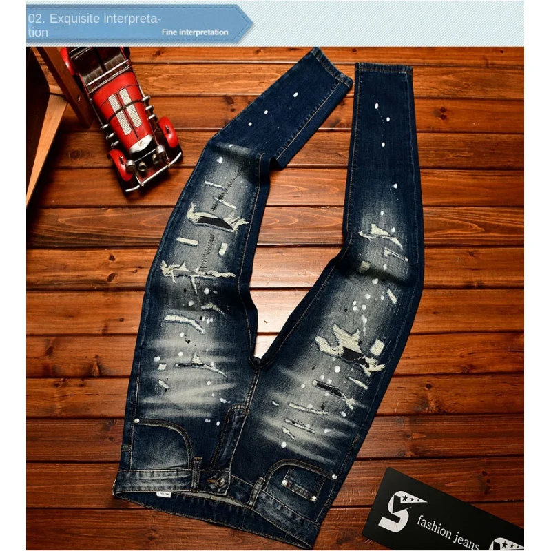 Jeans nostálgicos de alta qualidade para homens, ajuste fino com furos pequenos, remendos rasgados, tendência de rua jato de tinta, calças jeans retrô elásticas