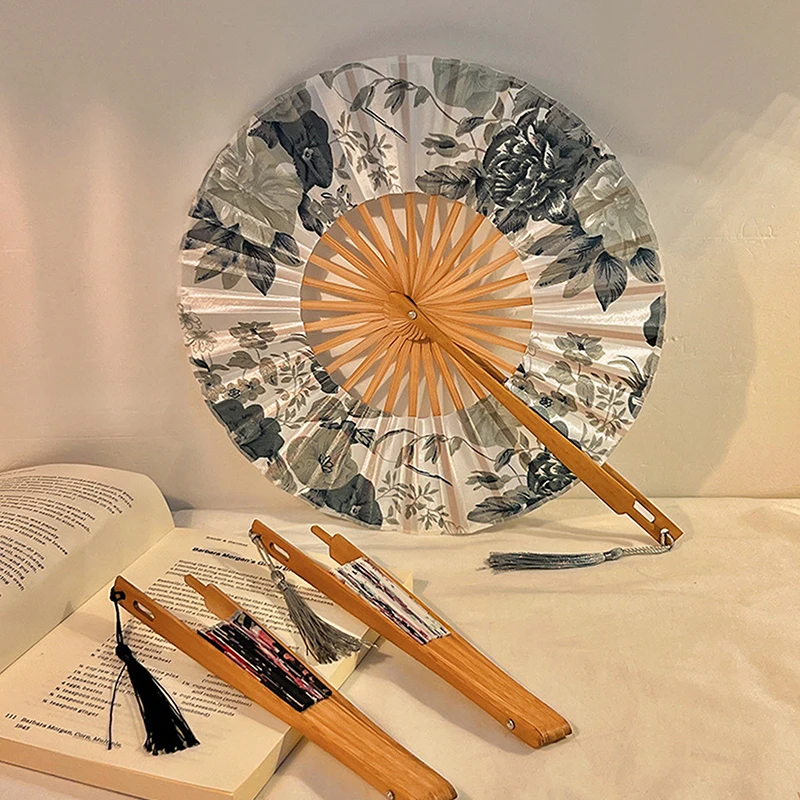 Chinese Style Bamboo Folding Fan Portable Hand Shaking Cheongsam Hanfu Ancient Ink Silk Fan Summer Cooling Traditional Accessory