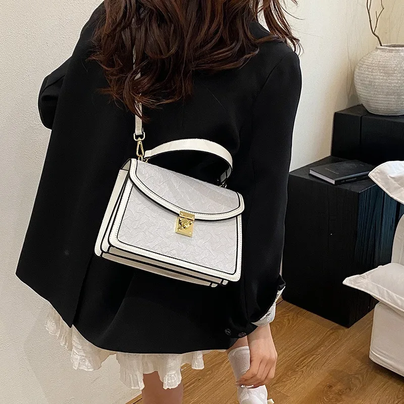 حقيبة كروس لربيع وصيف 2025، محفظة كتف لوكس للركاب، حقيبة نسائية بمقبض علوي مربع، حقيبة حمل بسيطة من اليوم إلى الليل