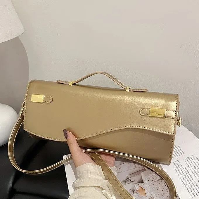 กระเป๋า Kelly ลายหนังจระเข้รุ่นใหม่ ปี 2025 - กระเป๋าสะพายไหล่/ถือได้หลายแบบ, กระเป๋าคลัทช์สำหรับออกงานกลางคืนสุดหรู พร้อมสายสะพายถอดได้