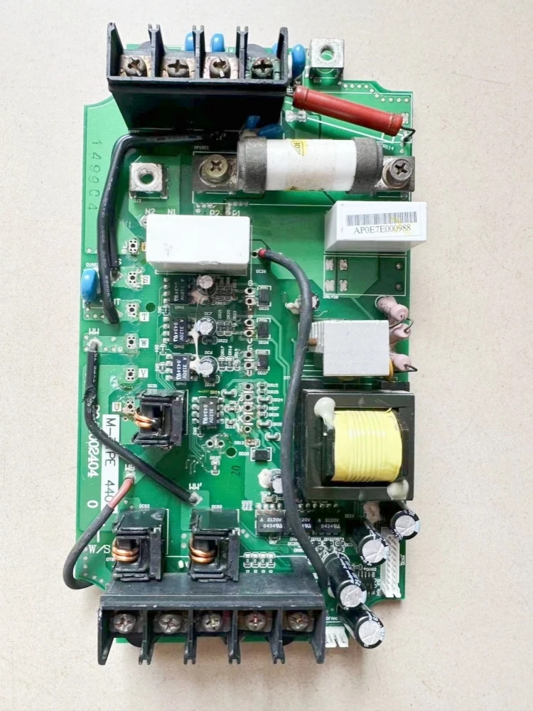 

Disassemble Delta inverter VFD-M base plate 3.7/5.5/7.5KW power board driver board motherboard trigger board power board