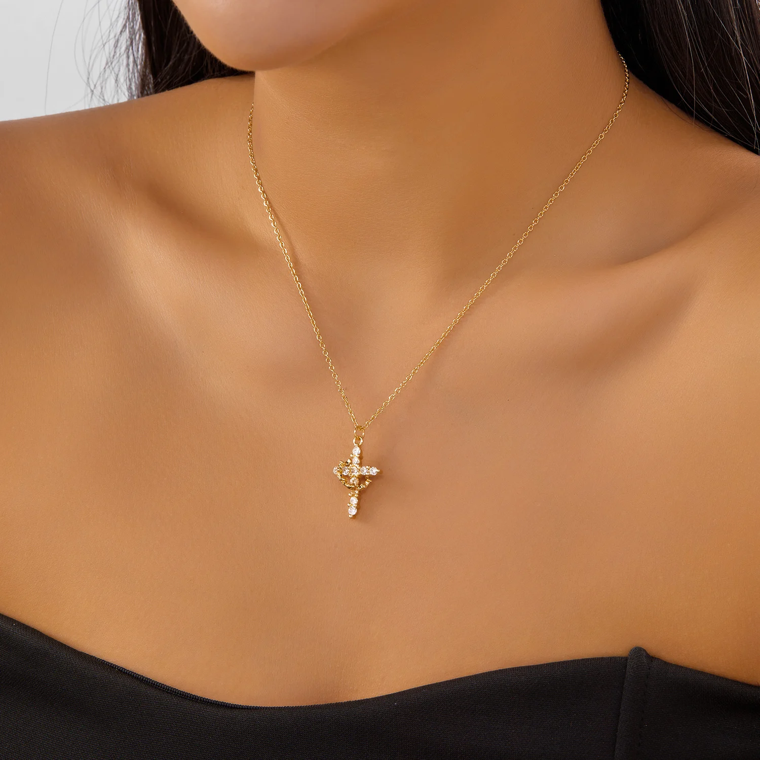 مكعب الزركون تدوير تاج الصليب قلادة القلائد للنساء الكلاسيكية الفولاذ المقاوم للصدأ سلسلة المختنق مجوهرات الحفلات للرجال النساء #1