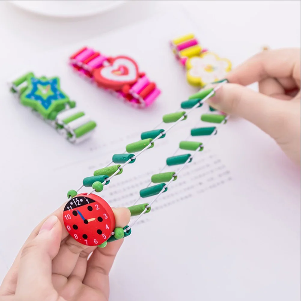 

6pcs Wood Watch Toy Colorful Kids Wristwatches Cartoon Simulation Crafts Digital Fake Alarm Clocks Children Environmental