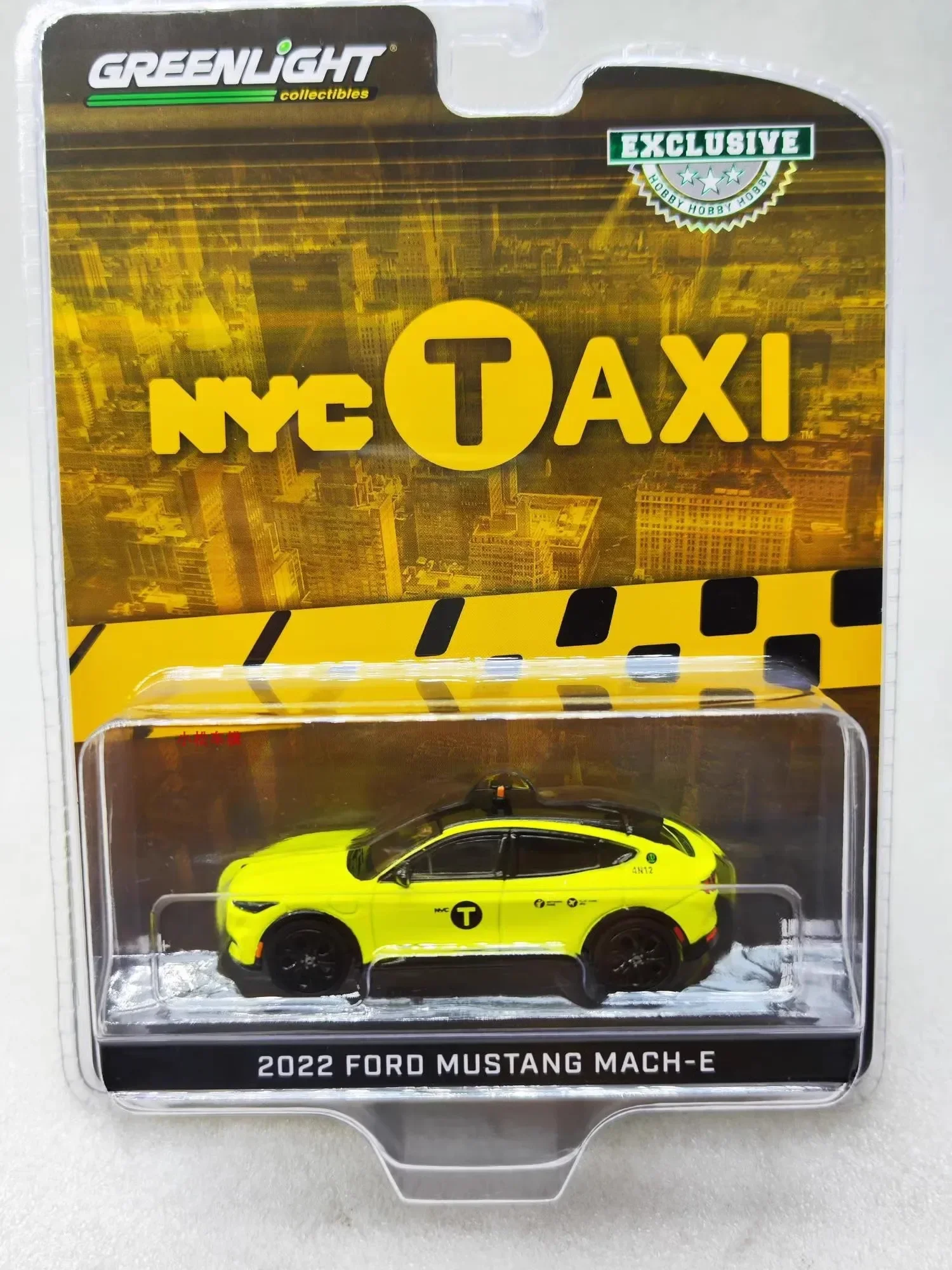 1:64 2022 Ford Mustang Mach-E NYC Taxi Diecast Metal Alloy Model Car Toys For Gift Collection