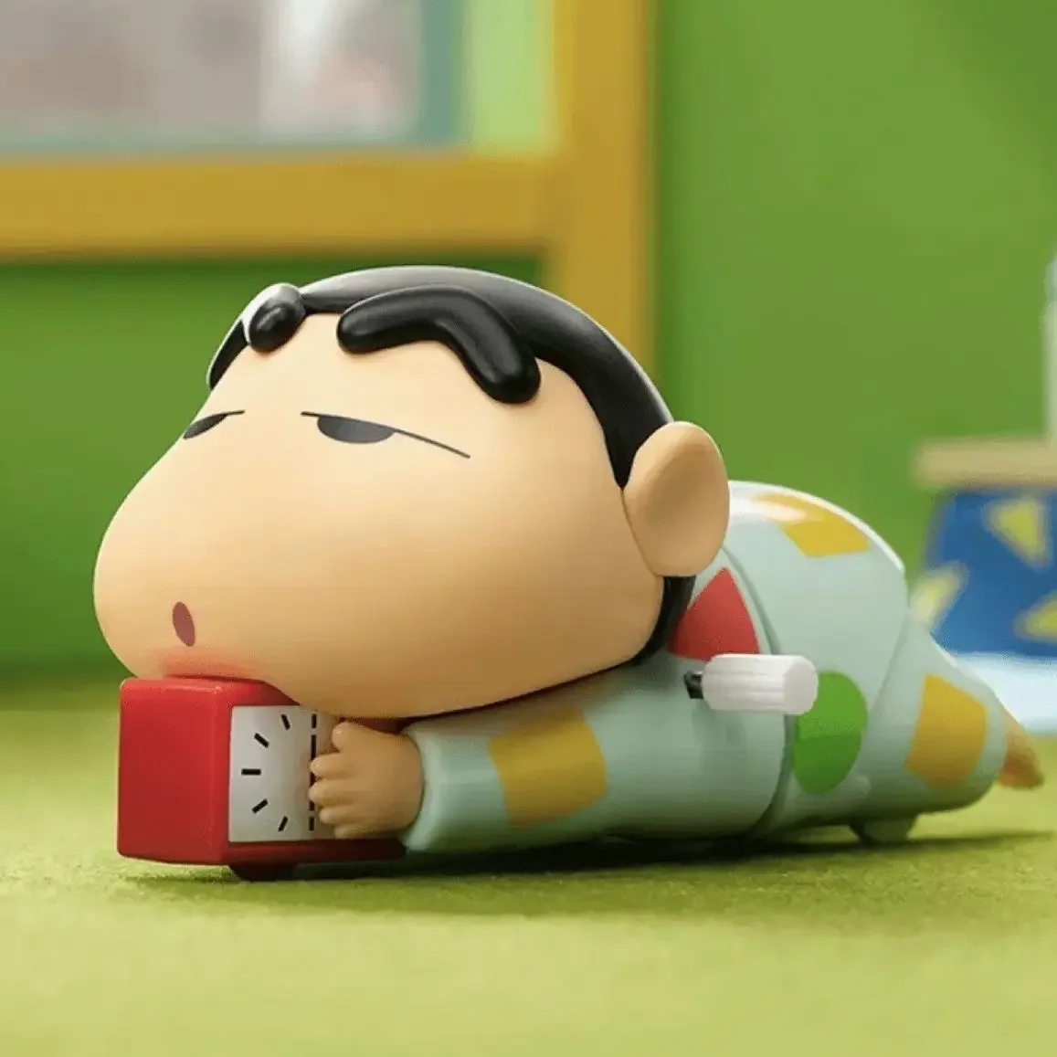 Kredka Shin-chan Modny kreskówkowy uroczy dynamiczny nowy serial życia blind box raczkująca mała statuetka dekoracja na biurko