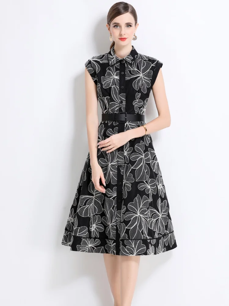 Nieuwe zomer mouwloze revers geborduurde print halflange jurk met enkele rij knopen dames vintage elegante slanke taille runway-jurk