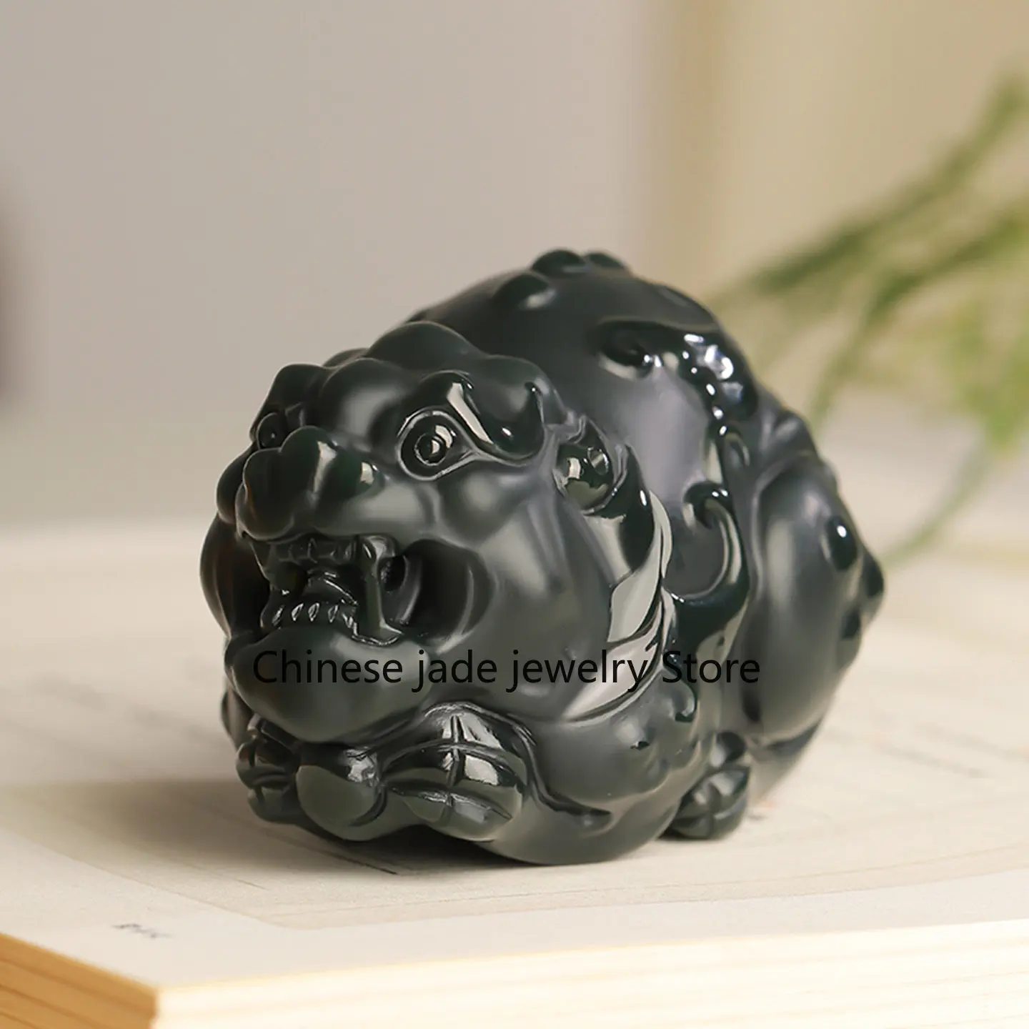 Genuine Xinjiang Hetian jade fine material Pixiu hand handle piece men's and women's jade play piece Lucky Pixiu small ornament