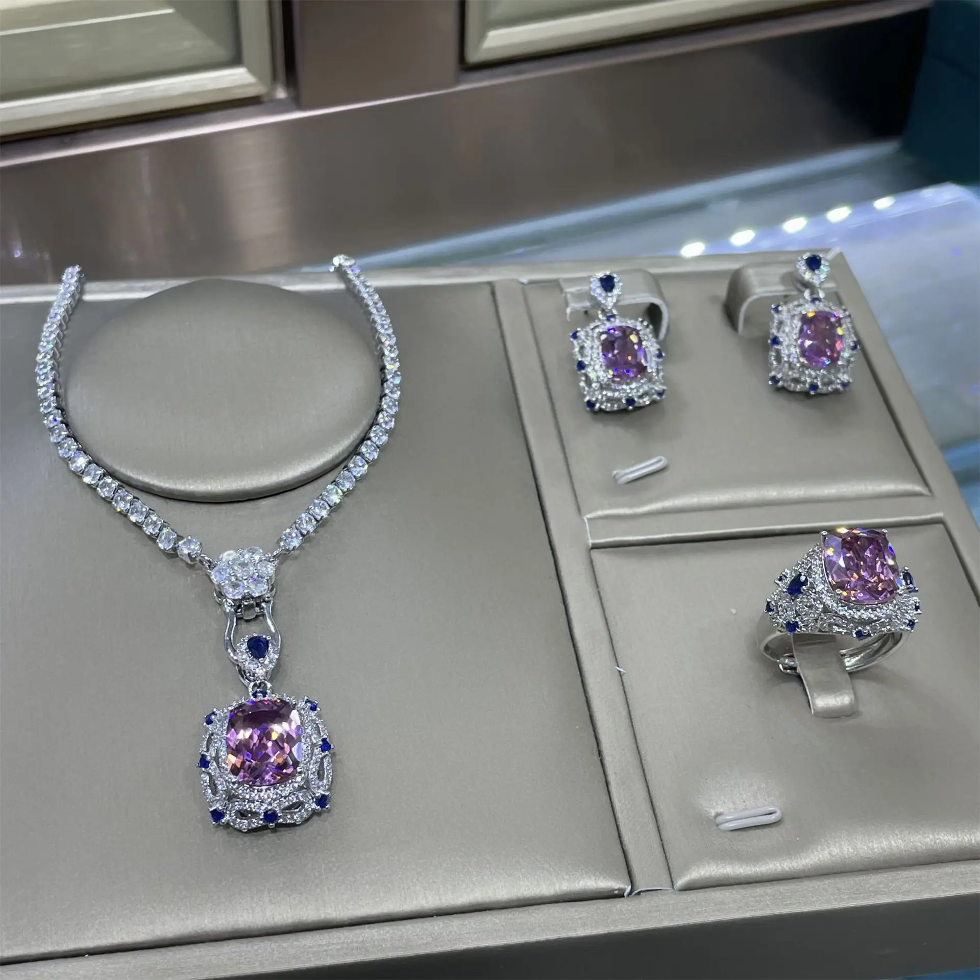 

Luxury Zircon Necklace Earring Ring Three-Piece Suit High-Quality Woman Jewelry Sets Dress Banquet Accessories New