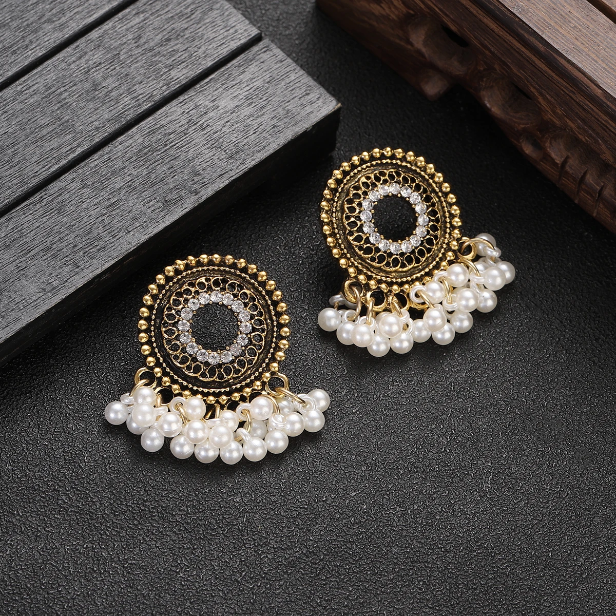 2022 Indian Jewelry Round Ethnic Red CZ Jhumka Earrings For Women Beads Tassel Wedding Earrings Kolczyki