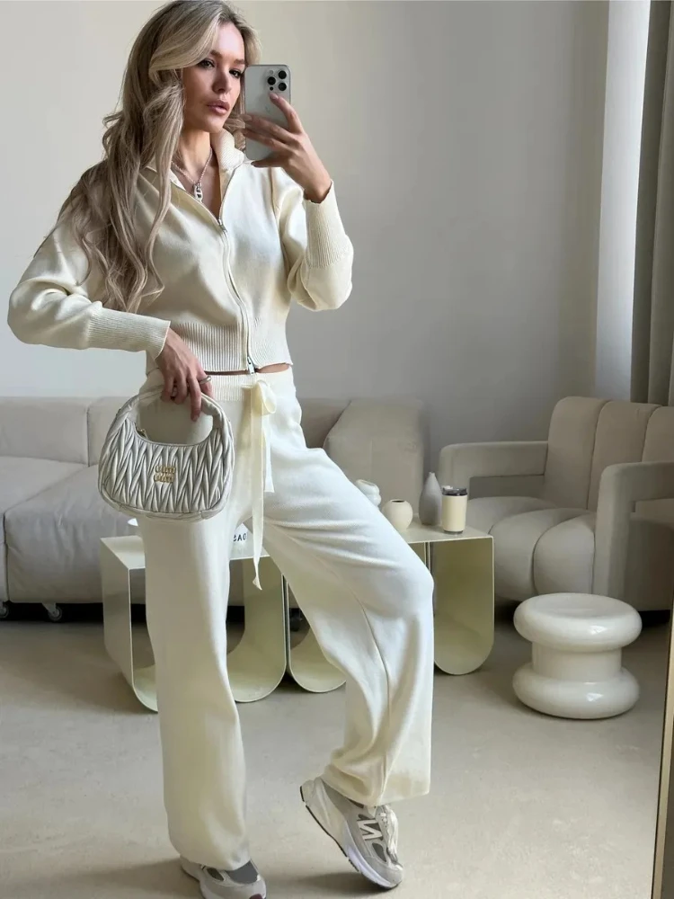 Bornladies Women's New Knit Zip Up Cardigan Wide Leg Pants Set Soft Fabric Cropped Elastic Waist Autumn Winter Fashion Sweater