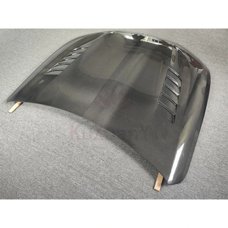 

High Quality Carbon Fiber Car Hood 8 Series 840i M8 G14 G15 2018-2022