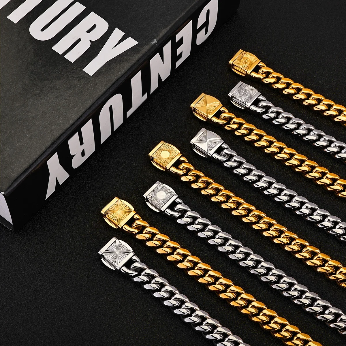 Wholesale Custom Hip Hop Stainless Steel 14K 18K Gold Plated Engraved Lock Clasp Miami Cuban Link Chain