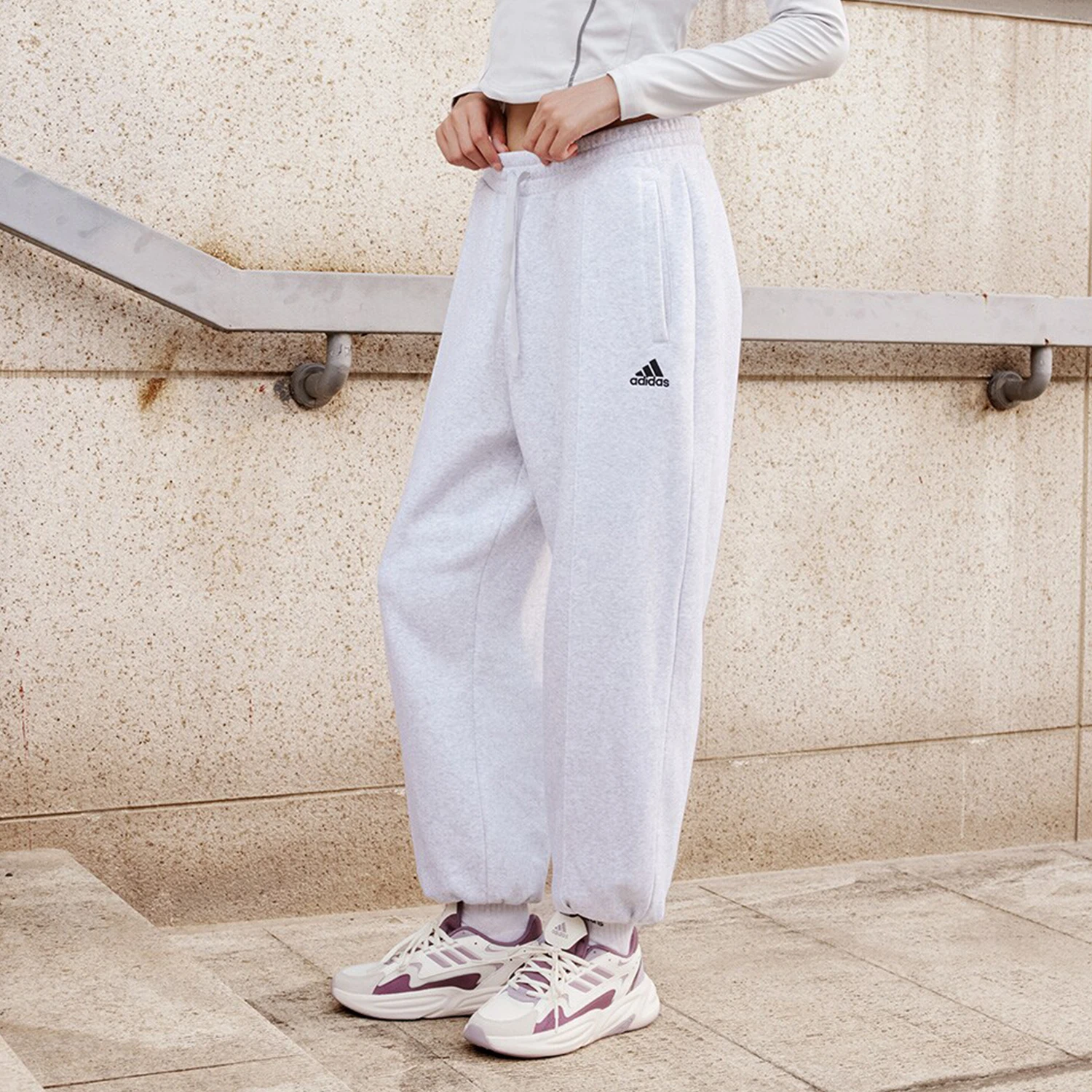 pantaloni-sportivi-classici-in-pile-da-uomo-e-da-donna-originali-adidas-jm9119