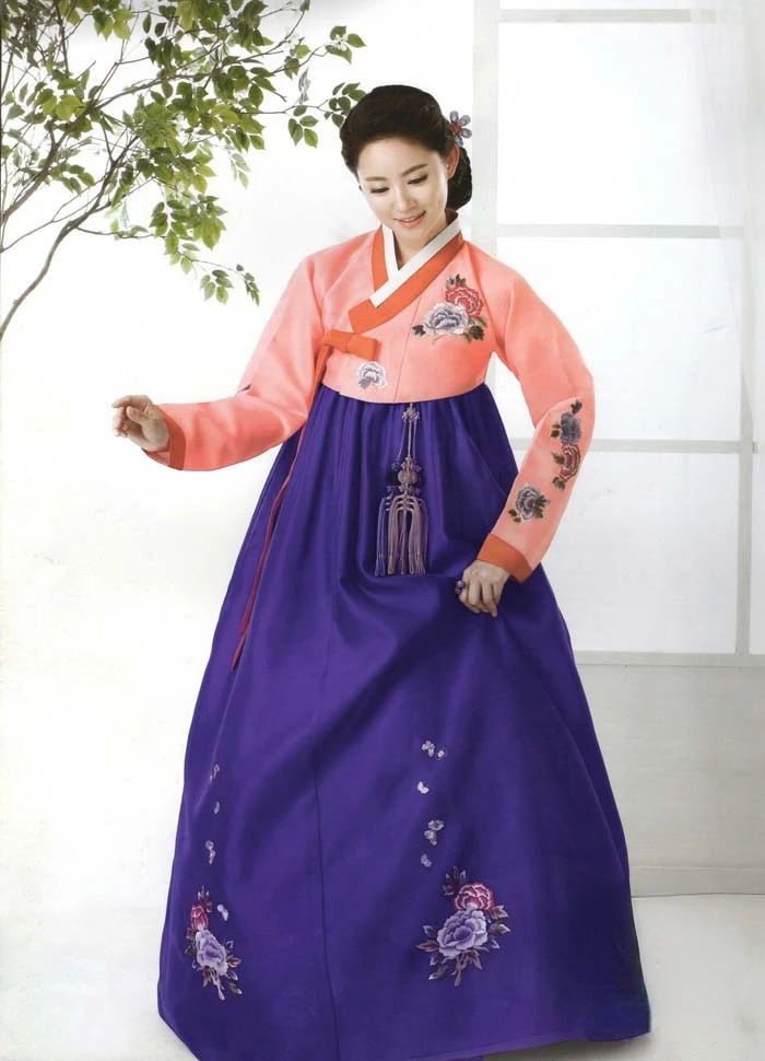 

Ladies Hanbok Korea Imported Hanbok Hand Embroidery / Wedding Welcome National Costume