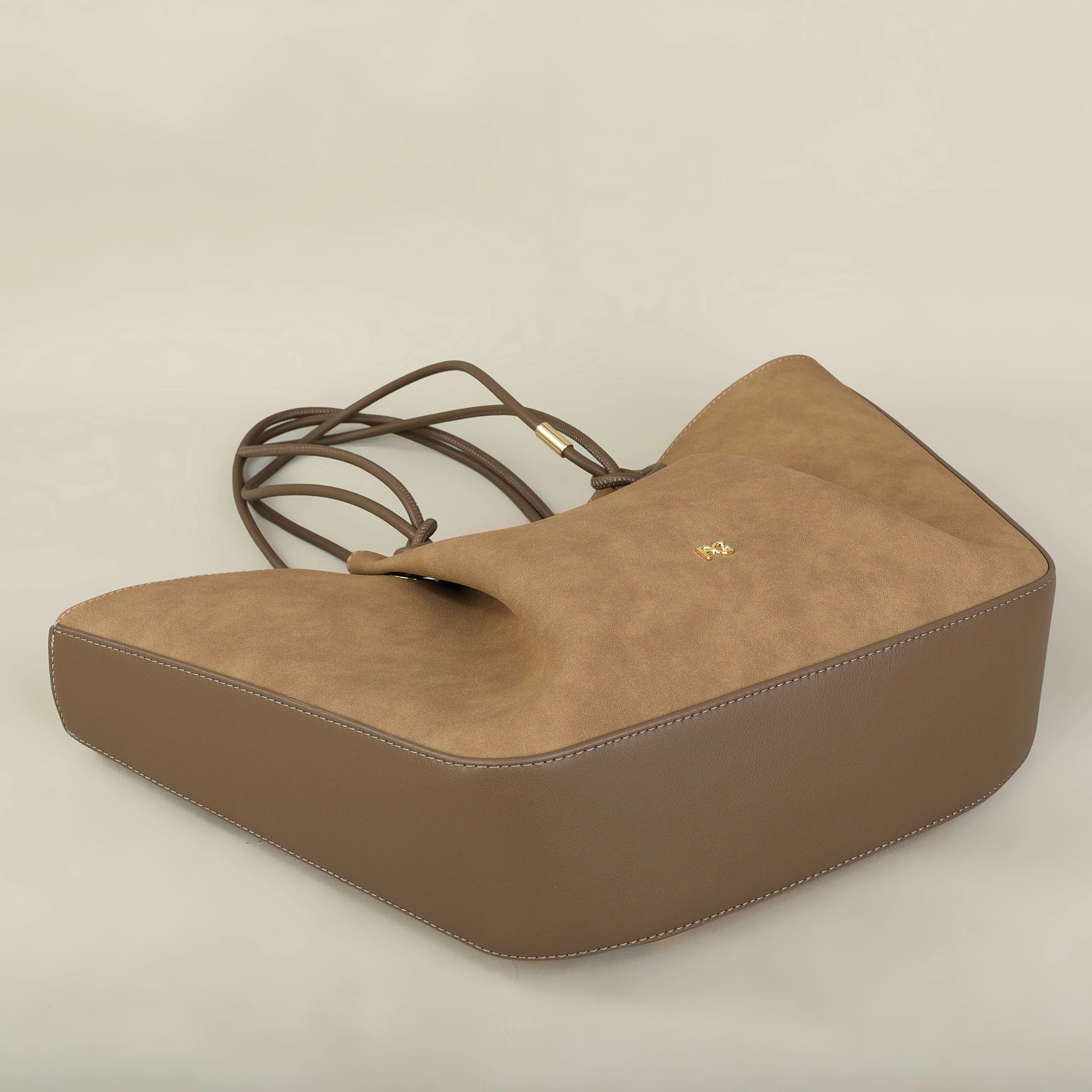 PG Luxusmarke Große Kapazität Computer-Tragetasche 2026 Neue Mode Klassische Casual Designer Exklusive Schultertasche – Detail 17