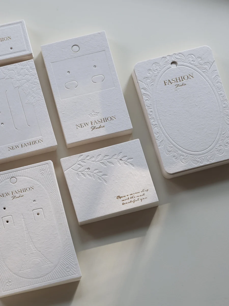 

Customized Enviromental Protection Cardboard for Jewelry Accessories Holder Tags Necklace Earrings Hair Clip Display Card 1