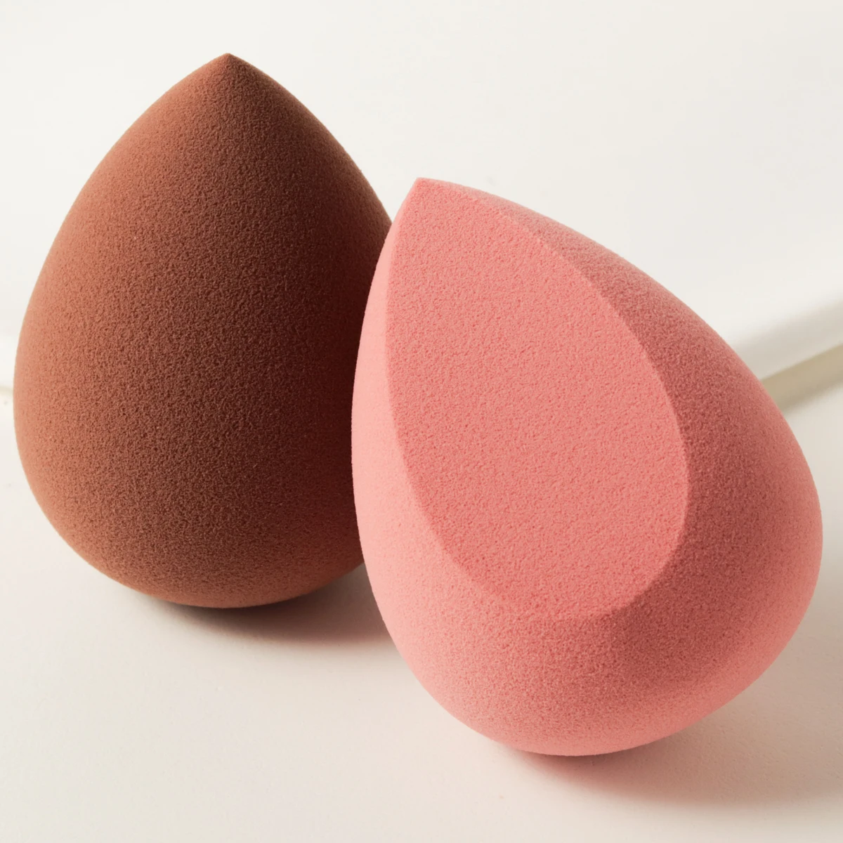 2pcs beauty eggs, non latex makeup sponge, dry and wet dual-use, suitable for liquid powder of powder cream