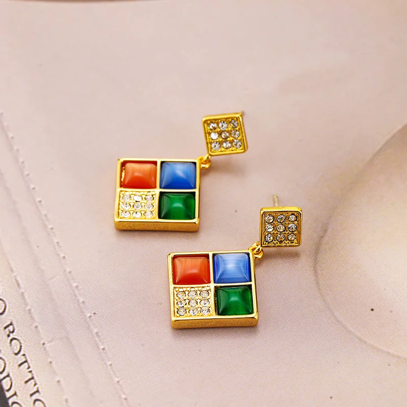 

Retro geometric square light luxury earrings