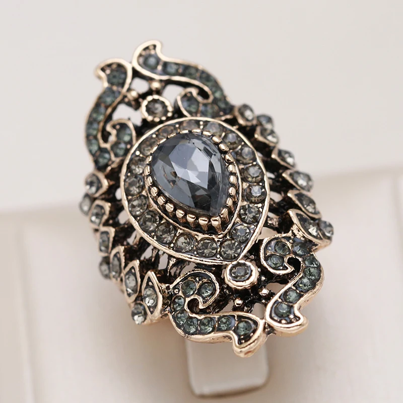 Wbmqda Hot Vintage Hollow Gray Crystal Rings For Women Antique Gold Bohemian Ethnic Style Bridal Wedding Jewelry Gifts 2023 New