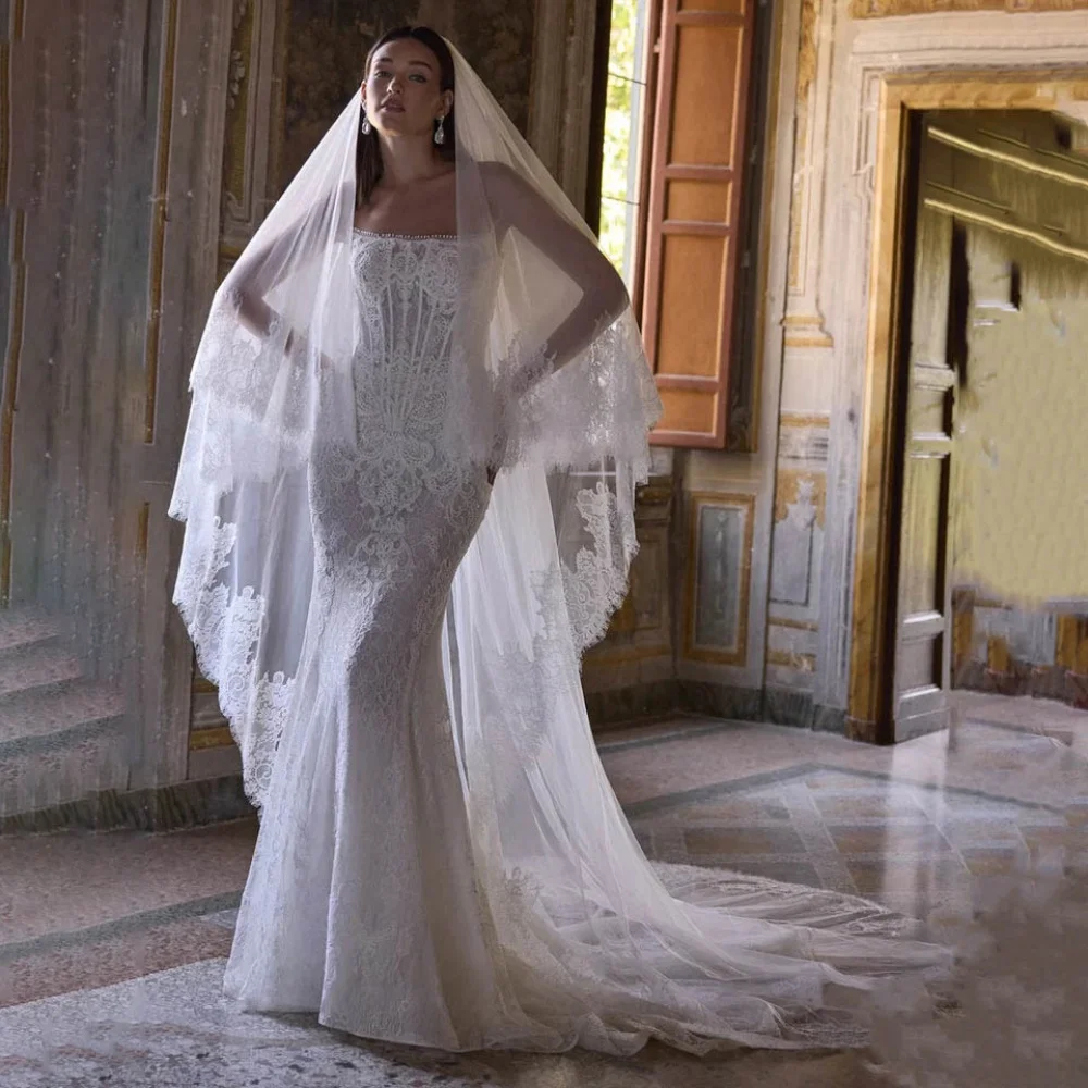 

Customized Zipper Wedding Dresses Elegant Strapless Sleeveless For Women Charming Lace Applique Bridal Gowns Vestidos De Novia