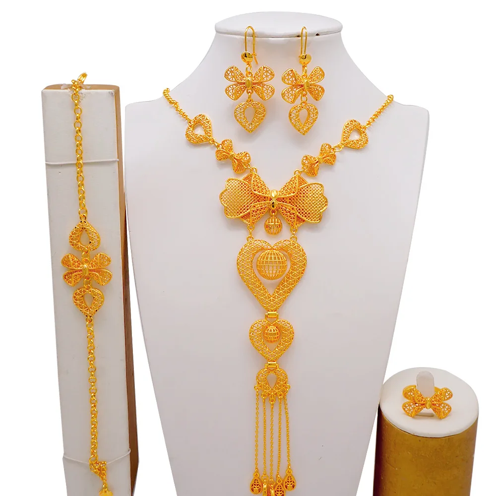 

Women's 4-Piece Set | Dragonfly wings with crystals, lively necklace pendant, zircon-studded earrings, fresh sparkle