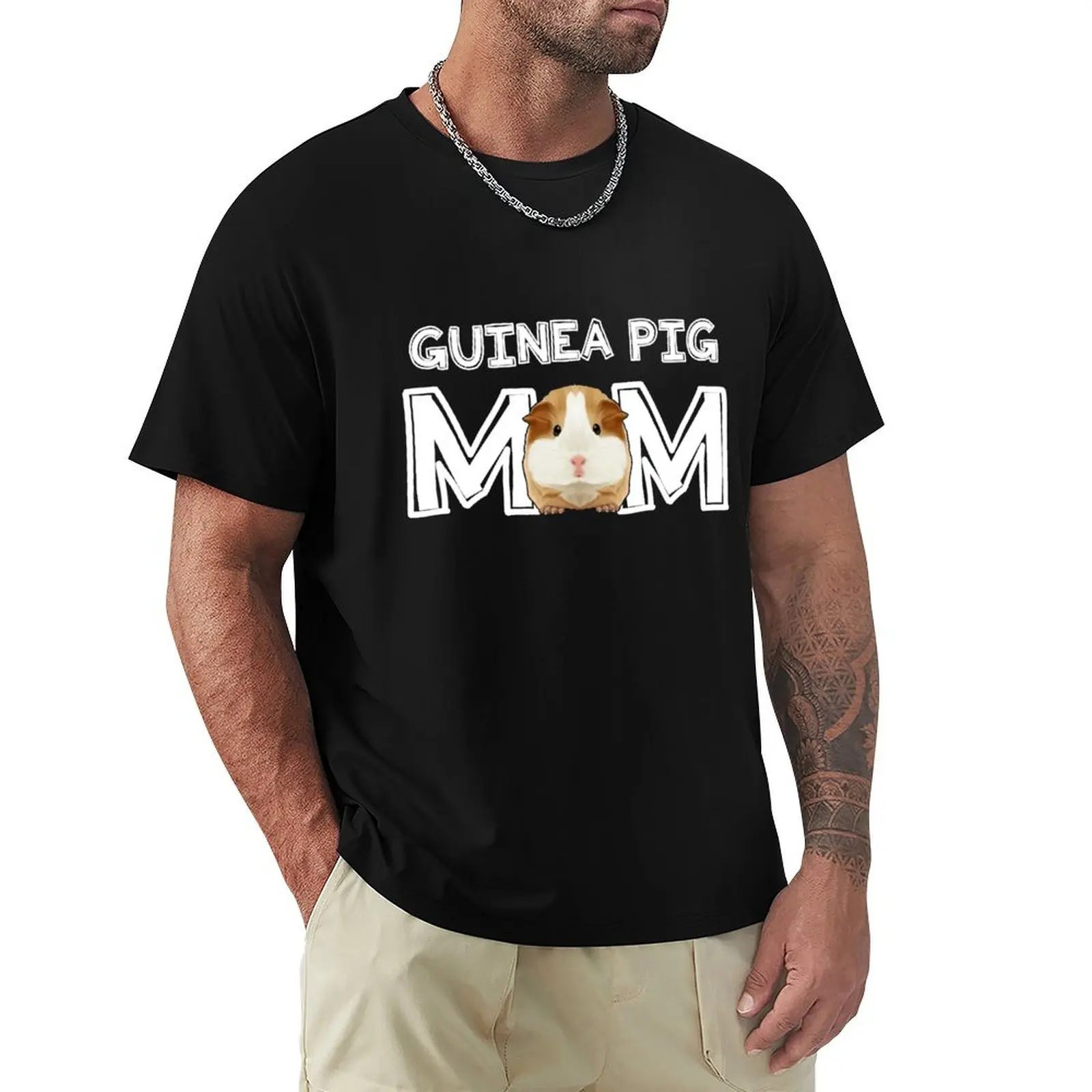 Guinea Pig Mom Mommy Mother Rodent Wheek Gift Idea T-Shirt Simple Graphic Design T-Shirt