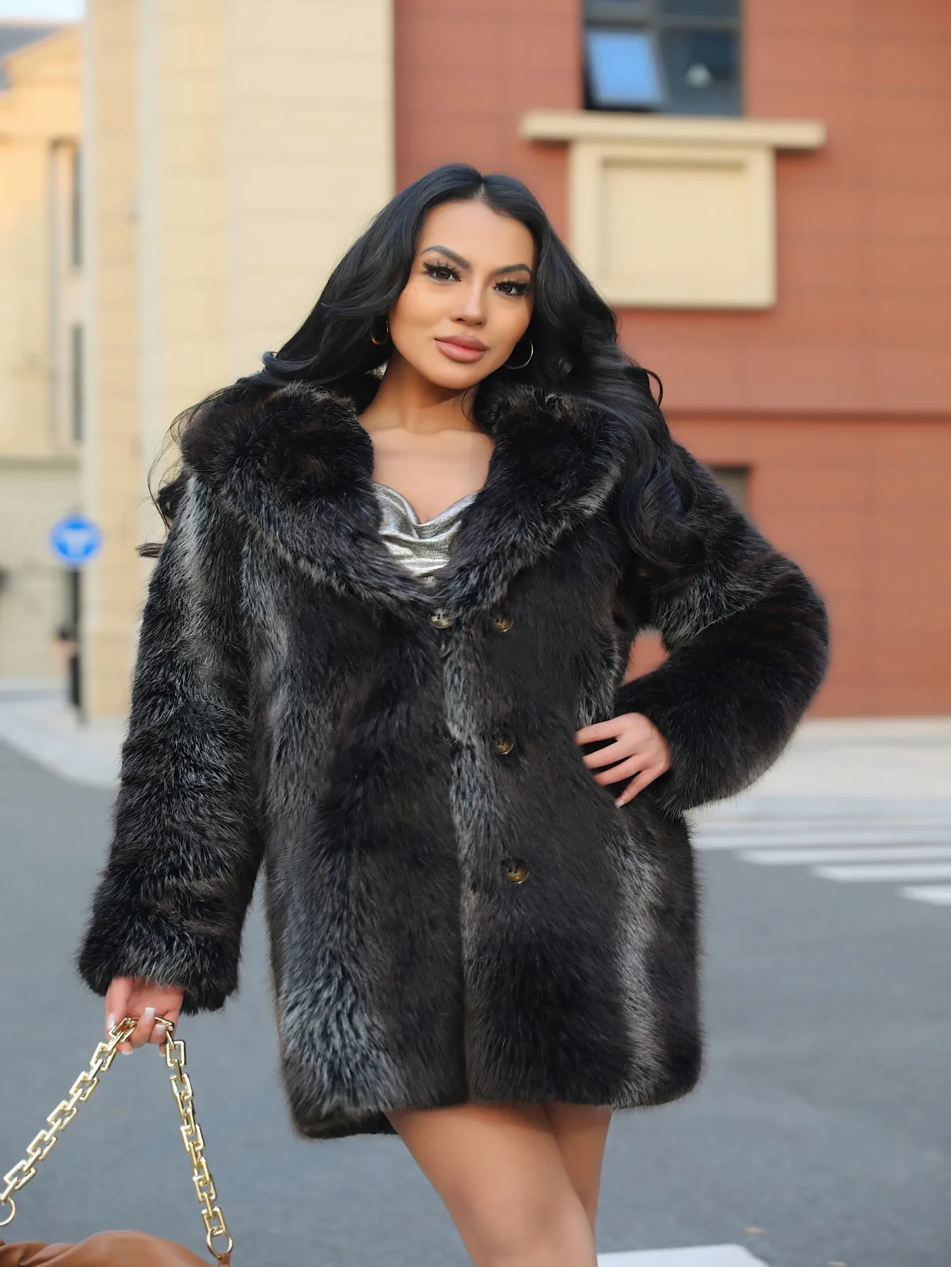 FHILLINUO пальто из искусственного меха женская куртка зимняя модная теплая толстая лисьий кожа черный плюс размер особенно искусственное меховое холодное пальто