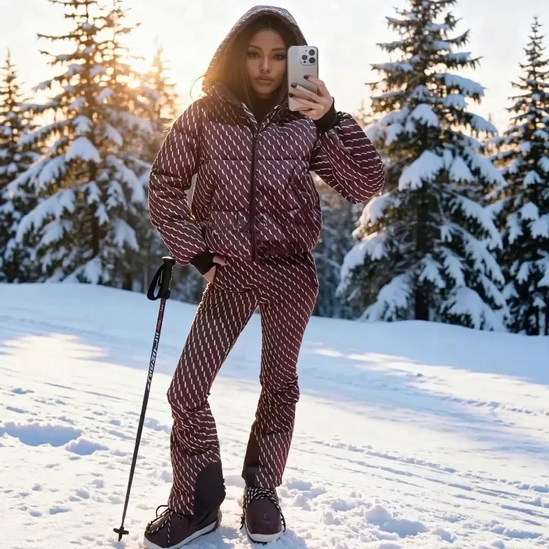 Women's Popular Winter Dark Purple and Red Textured Warm Ski Clothes and Cotton-padded Jackets European  American Foreign Trade